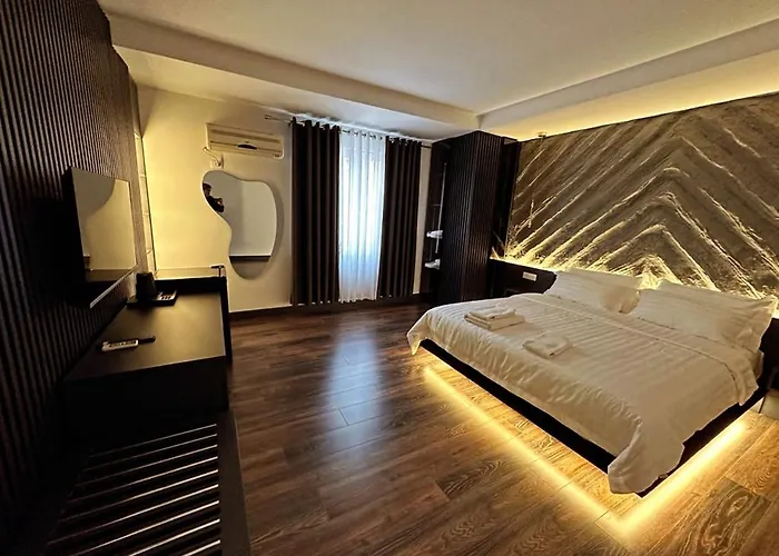 Tirana Central Rooms